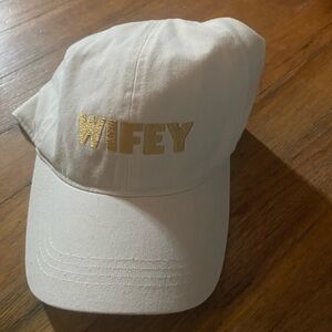 Wifey hat